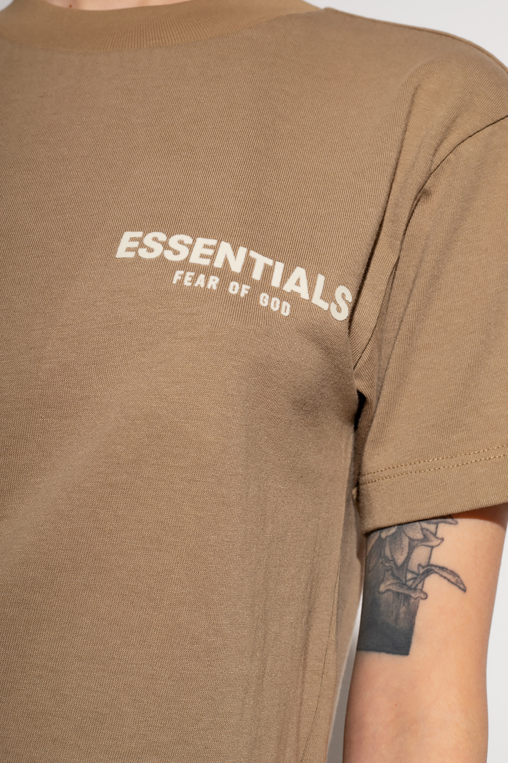 【送料&関税込】Fear of God T-shirt In Beige Viscose Fear of God T-shirt In Beige Viscose | italist